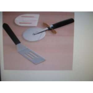 Pampered Chef Pizza Cutter and Mini Serving Spatula